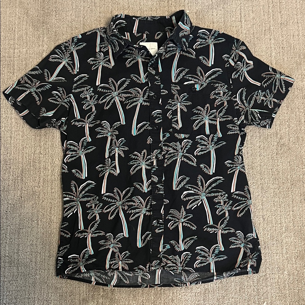 (M) Black American Eagle Miami Vice Style Palm Tree Short Sleeve Button Up Shirt